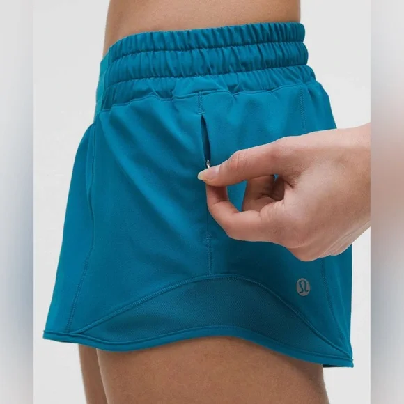 NWT lululemon Hotty Hot 2.5 in hawaiin blue - Picture 4 of 5